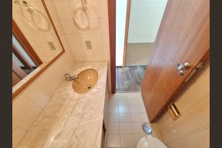 Apartamento à venda com 121m², 3 quartos e 1 vaga Apartamento à venda com 121m², 3 quartos e 1 vagaLavabo