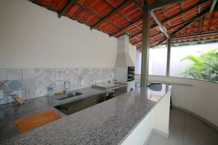 Casa à venda com 270m², 4 quartos e 4 vagasEspaço Gourmet