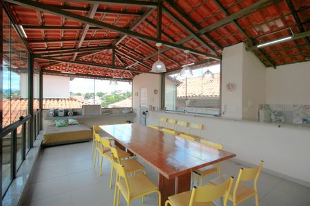 Casa à venda com 270m², 4 quartos e 4 vagasMezanino