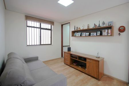 Casa à venda com 270m², 4 quartos e 4 vagasSala de Estar