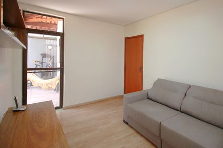 Casa à venda com 270m², 4 quartos e 4 vagasSala de Estar