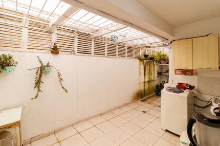 Casa de condomínio à venda com 74m², 2 quartos e sem vagaÁrea de Serviço e Quintal