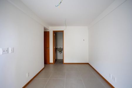 Apartamento à venda com 84m², 2 quartos e 1 vaga Apartamento à venda com 84m², 2 quartos e 1 vagaSuíte