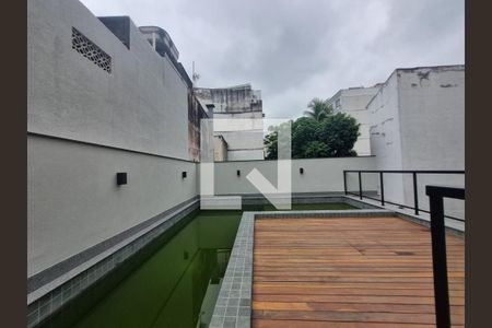 Apartamento à venda com 84m², 2 quartos e 1 vaga Apartamento à venda com 84m², 2 quartos e 1 vagaPiscina