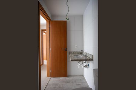 Apartamento à venda com 84m², 2 quartos e 1 vaga Apartamento à venda com 84m², 2 quartos e 1 vagaBanheiro da Suíte