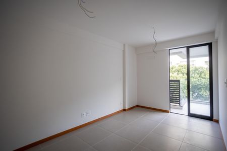 Apartamento à venda com 84m², 2 quartos e 1 vaga Apartamento à venda com 84m², 2 quartos e 1 vagaSuíte