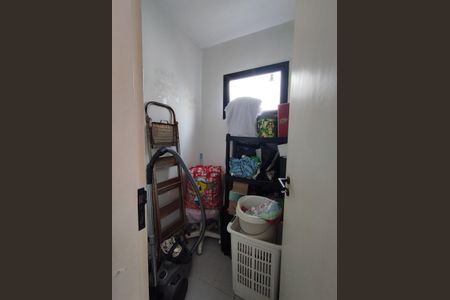 Apartamento à venda com 125m², 4 quartos e 3 vagas Apartamento à venda com 125m², 4 quartos e 3 vagasQuarto de Serviço