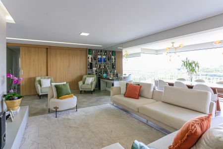 Apartamento à venda com 187m², 4 quartos e 3 vagas Apartamento à venda com 187m², 4 quartos e 3 vagasSala