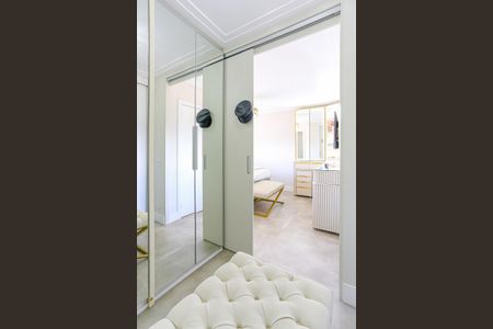 Apartamento à venda com 187m², 4 quartos e 3 vagas Apartamento à venda com 187m², 4 quartos e 3 vagasQuarto 4