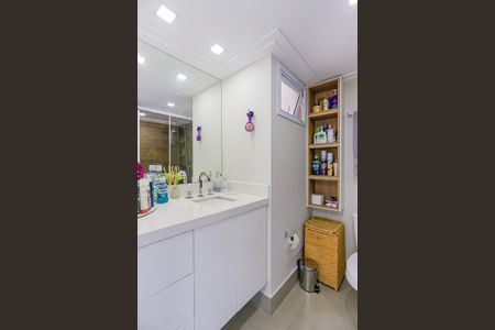 Apartamento à venda com 187m², 4 quartos e 3 vagas Apartamento à venda com 187m², 4 quartos e 3 vagasQuarto 1