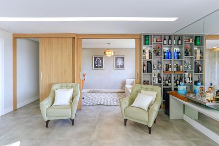 Apartamento à venda com 187m², 4 quartos e 3 vagas Apartamento à venda com 187m², 4 quartos e 3 vagasEscritório