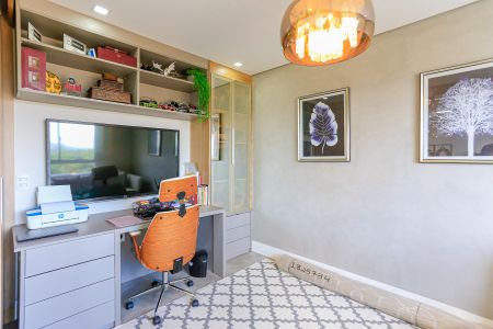 Apartamento à venda com 187m², 4 quartos e 3 vagas Apartamento à venda com 187m², 4 quartos e 3 vagasEscritório