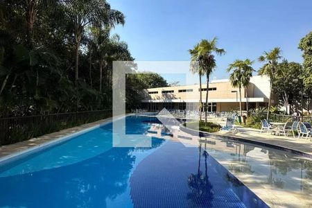 Apartamento à venda com 187m², 4 quartos e 3 vagas Apartamento à venda com 187m², 4 quartos e 3 vagasÁrea comum - Piscina