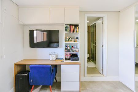 Apartamento à venda com 187m², 4 quartos e 3 vagas Apartamento à venda com 187m², 4 quartos e 3 vagasQuarto 1