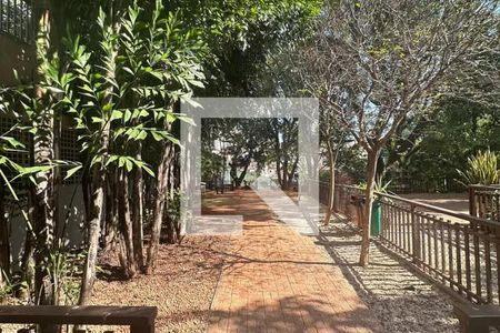 Apartamento à venda com 187m², 4 quartos e 3 vagas Apartamento à venda com 187m², 4 quartos e 3 vagasCondomínio