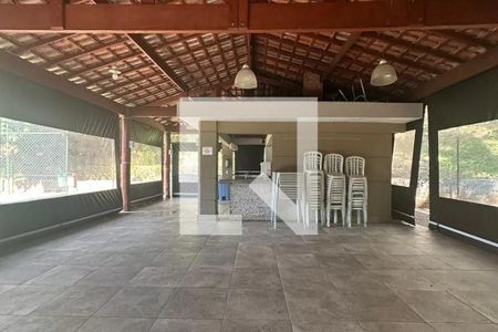 Apartamento à venda com 187m², 4 quartos e 3 vagas Apartamento à venda com 187m², 4 quartos e 3 vagasÁrea comum - Churrasqueira