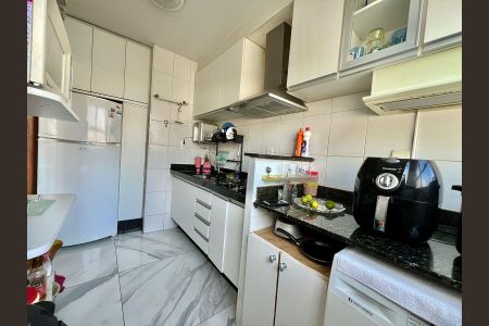 Apartamento à venda com 82m², 2 quartos e 1 vagaCozinha