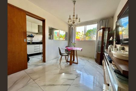 Apartamento à venda com 82m², 2 quartos e 1 vagaSala