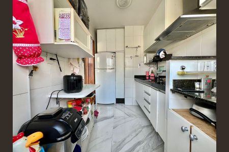 Apartamento à venda com 82m², 2 quartos e 1 vagaCozinha