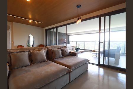 Apartamento à venda com 265m², 4 quartos e 4 vagasSala de TV