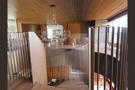 Apartamento à venda com 265m², 4 quartos e 4 vagasÁrea comum - Salão de festas