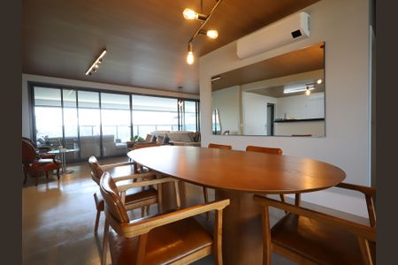 Apartamento à venda com 265m², 4 quartos e 4 vagasSala de Jantar