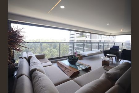 Apartamento à venda com 265m², 4 quartos e 4 vagasVaranda da Sala