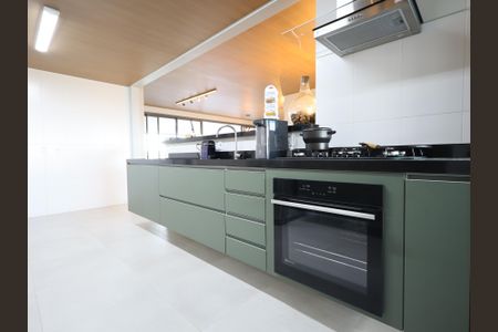 Apartamento à venda com 265m², 4 quartos e 4 vagasCozinha