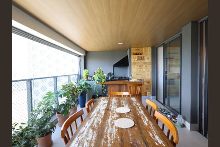 Apartamento à venda com 265m², 4 quartos e 4 vagasVaranda gourmet