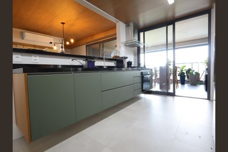 Apartamento à venda com 265m², 4 quartos e 4 vagasCozinha