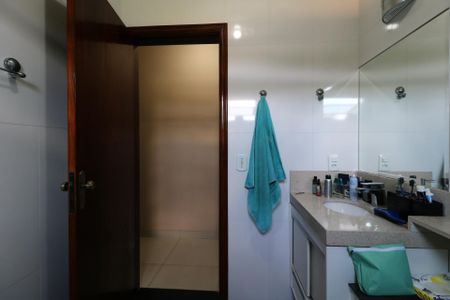 Apartamento à venda com 161m², 2 quartos e 3 vagasBanheiro Social