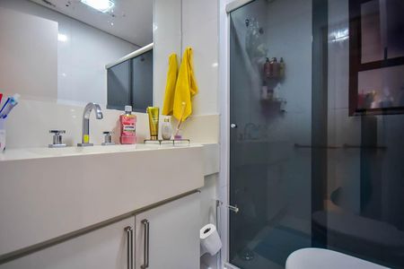Apartamento à venda com 79m², 3 quartos e 2 vagas Apartamento à venda com 79m², 3 quartos e 2 vagasBanheiro