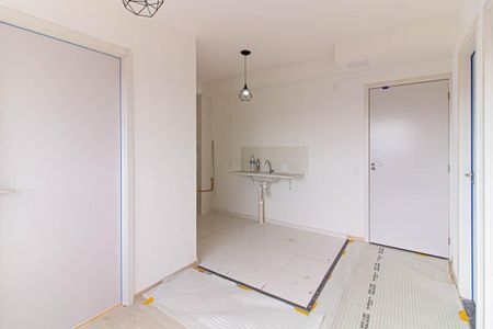 Apartamento para alugar com 32m², 2 quartos e sem vaga Apartamento para alugar com 32m², 2 quartos e sem vagaSala