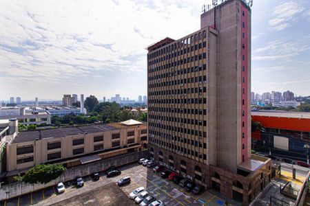 Apartamento para alugar com 32m², 2 quartos e sem vaga Apartamento para alugar com 32m², 2 quartos e sem vagaVista do Quarto 2