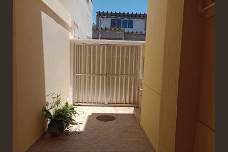 Apartamento à venda com 93m², 2 quartos e 1 vaga