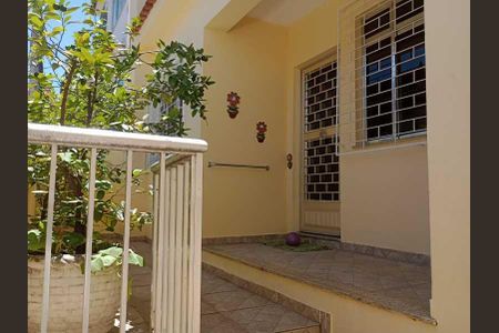 Apartamento à venda com 93m², 2 quartos e 1 vaga