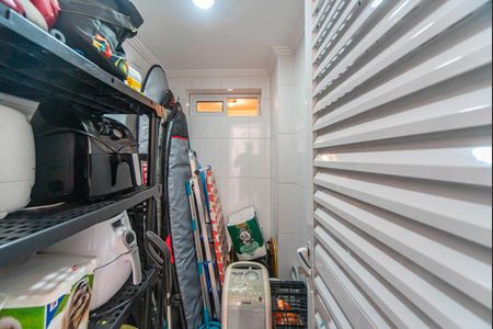 Apartamento à venda com 125m², 3 quartos e 3 vagas Apartamento à venda com 125m², 3 quartos e 3 vagasQuarto de Serviço
