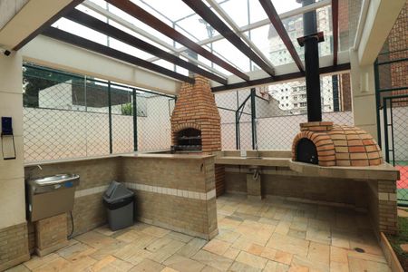 Apartamento à venda com 137m², 3 quartos e 3 vagas Apartamento à venda com 137m², 3 quartos e 3 vagasÁrea comum - Churrasqueira