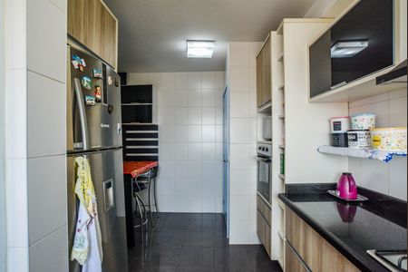 Apartamento à venda com 137m², 3 quartos e 3 vagas Apartamento à venda com 137m², 3 quartos e 3 vagasCozinha
