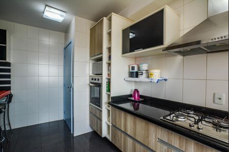 Apartamento à venda com 137m², 3 quartos e 3 vagas Apartamento à venda com 137m², 3 quartos e 3 vagasCozinha