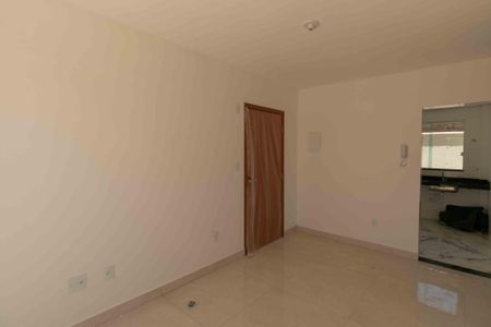 Apartamento à venda com 80m², 2 quartos e 1 vaga Apartamento à venda com 80m², 2 quartos e 1 vagaSala