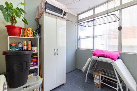 Apartamento para alugar com 103m², 3 quartos e 1 vagaÁrea de Serviço