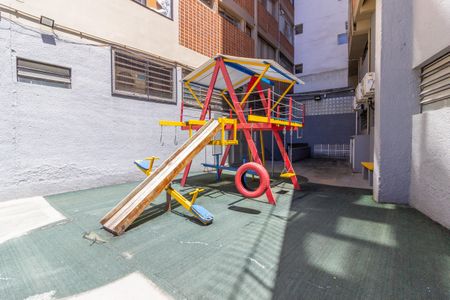 Apartamento para alugar com 103m², 3 quartos e 1 vagaÁrea comum - Playground