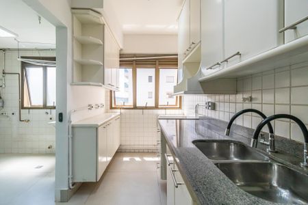 Apartamento para alugar com 192m², 4 quartos e 2 vagas Apartamento para alugar com 192m², 4 quartos e 2 vagasCozinha