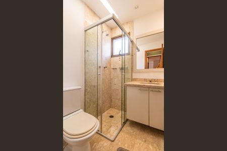 Apartamento para alugar com 192m², 4 quartos e 2 vagas Apartamento para alugar com 192m², 4 quartos e 2 vagasBanheiro da Suíte 1