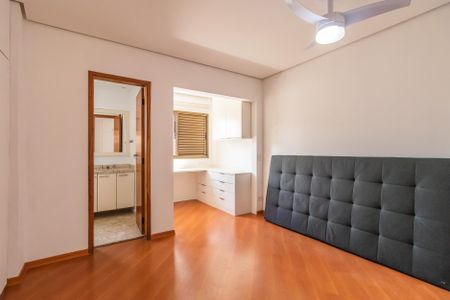 Apartamento para alugar com 192m², 4 quartos e 2 vagas Apartamento para alugar com 192m², 4 quartos e 2 vagasSuíte 3