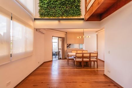 Apartamento para alugar com 192m², 4 quartos e 2 vagas Apartamento para alugar com 192m², 4 quartos e 2 vagasSala