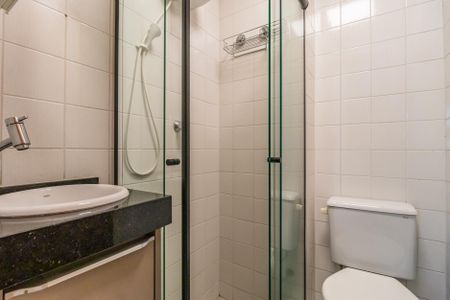 Apartamento para alugar com 192m², 4 quartos e 2 vagas Apartamento para alugar com 192m², 4 quartos e 2 vagasBanheiro de Serviço