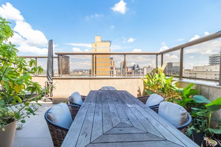 Apartamento para alugar com 192m², 4 quartos e 2 vagas Apartamento para alugar com 192m², 4 quartos e 2 vagasVaranda Gourmet