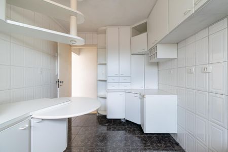 Apartamento à venda com 79m², 2 quartos e 1 vaga Apartamento à venda com 79m², 2 quartos e 1 vagaCozinha